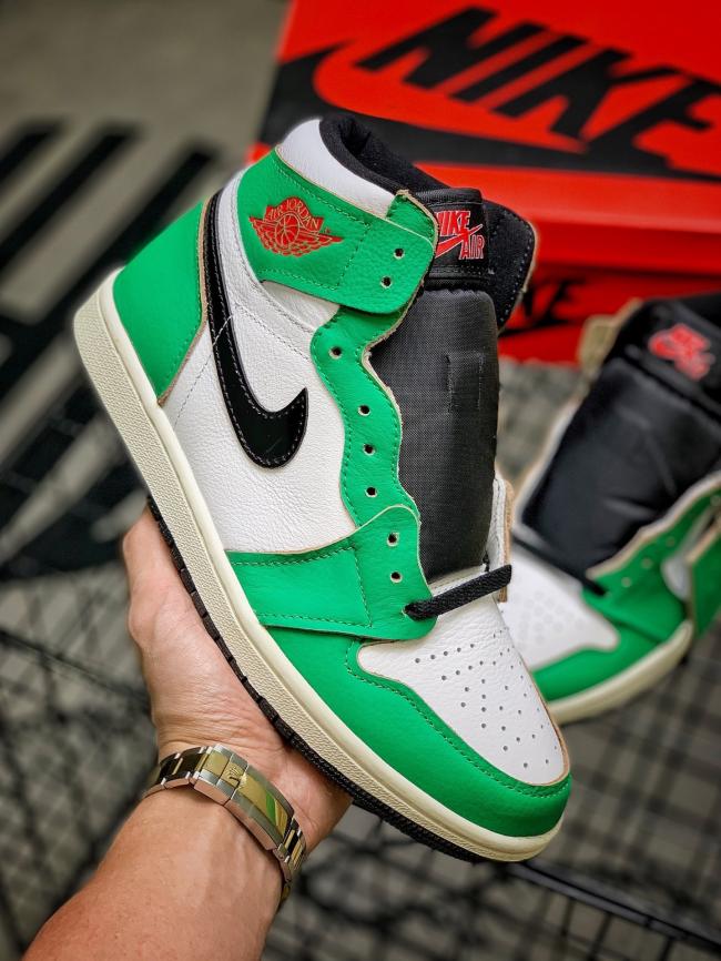 Air Jordan 1 High OG WMNS “Lucky Green”