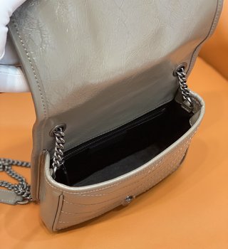 圣家 Niki CHAIN WALLET IN CRINKLED VINTAGE LEATHER 意大利定制油腊皮款