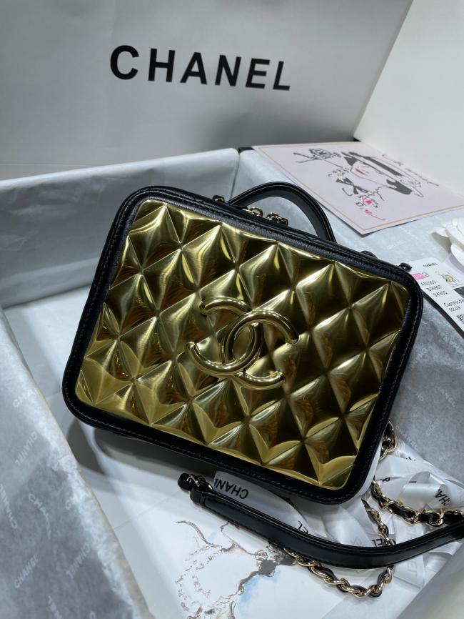 CHANEL 21K 小牛皮Vanity case，时尚潮流美爆款