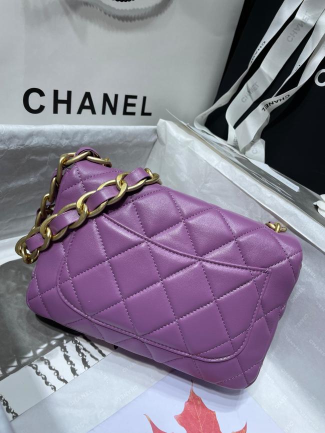 CHANEL 2022SS经典菱格口盖包中号链条手袋款式