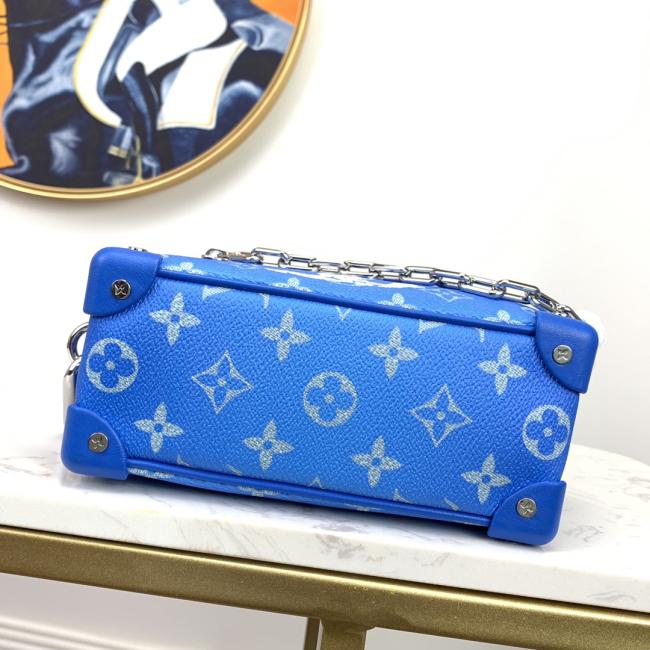 LV M68906 蓝色MINI SOFT TRUNK 手袋，古铜链带，复古五金