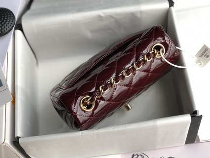 CHANEL CF Mini漆皮小包 17cm【价格 款式 夏季