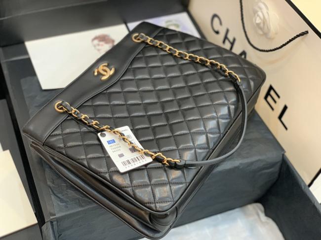 CHANEL 型号30 小羊皮五金款式，CHANEL购物袋出货，时尚休闲百搭