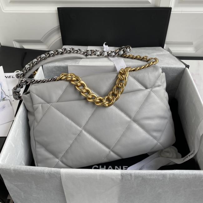 CHANEL 19 Classic Bag：完美百搭2.55包款式