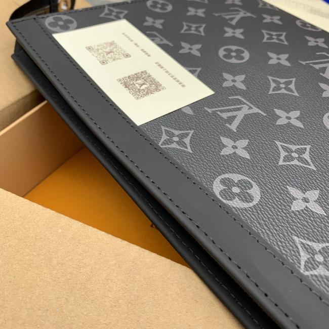 LV M61692 Monogram Eclipse 黑花 Pochette Voyage 中号手袋