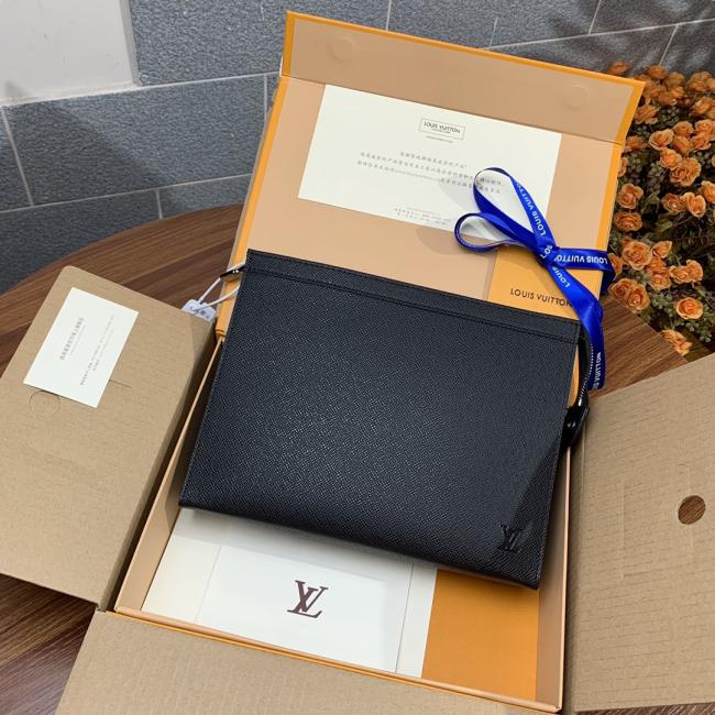 LV M30675 Taiga皮革 Pochette Voyage 中号手袋