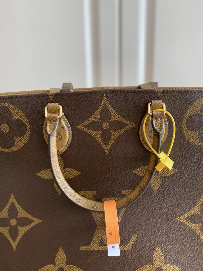 LV Onthego Monogram Giant 帆布手袋，搭配Toron手柄，尽显高级时尚