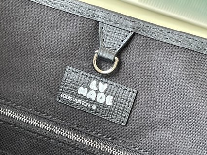 PRADA M59373 日本设计师Nigo 2022早春Tote Journey手袋