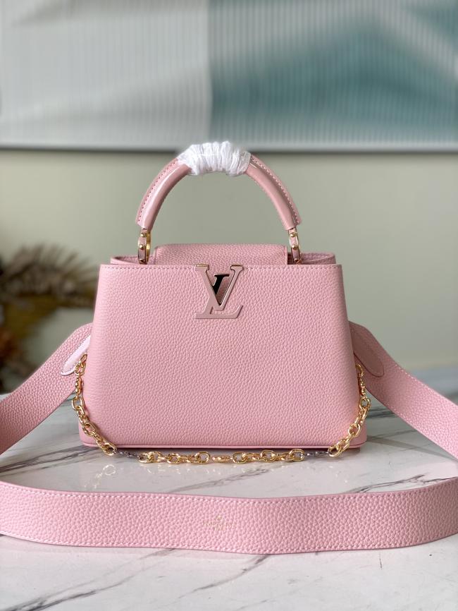 LV Capucines 小号手袋 M59065，Taurillon 牛皮革，Monogram花卉，时尚款式