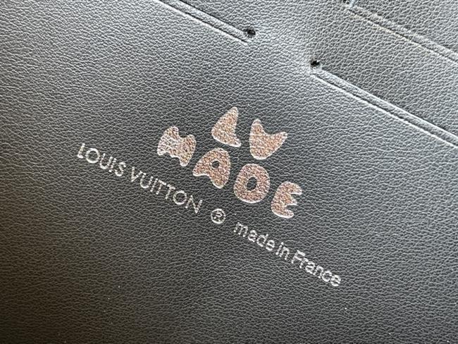 LV M45961 Monogram Drip 2022早春手拿包