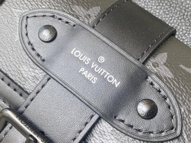 LV M45912 Monogram Eclipse Saumur 单肩包