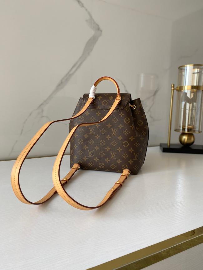 LV Montsouris Monogram Empreinte 双肩包，经典复古风格，超细纤维内衬，舒适肩背体验