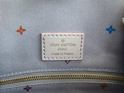 LV M46076彩色中号 OnTheGo Monogram帆布渐变粉彩手袋