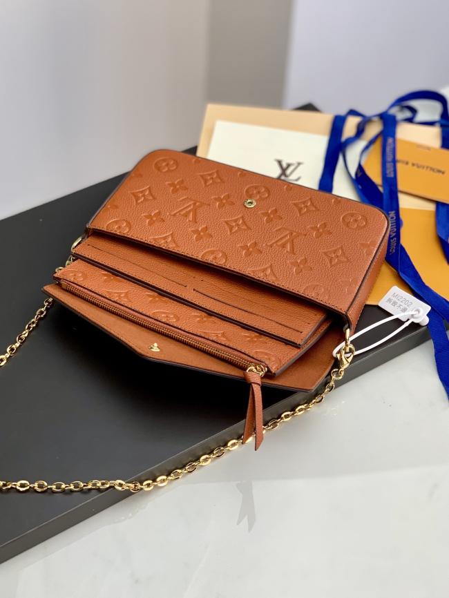 Louis Vuitton M81531 土黄色 Monogram Empreinte Pochette Félicie 链条包