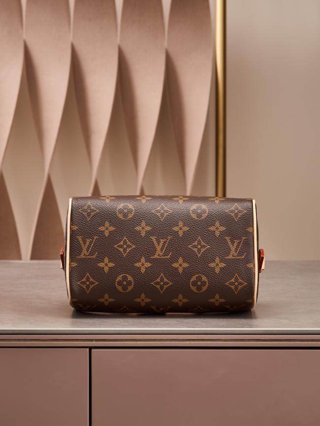 LV Speedy 新品系列 20cm 宽肩带设计完美款式