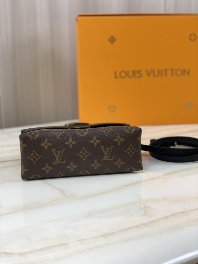 LV Locky BB M44141 Monogram帆布和牛皮手袋