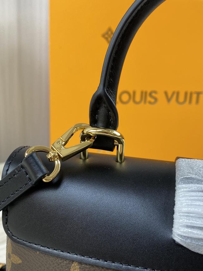 LV Locky BB M44141 Monogram帆布和牛皮手袋