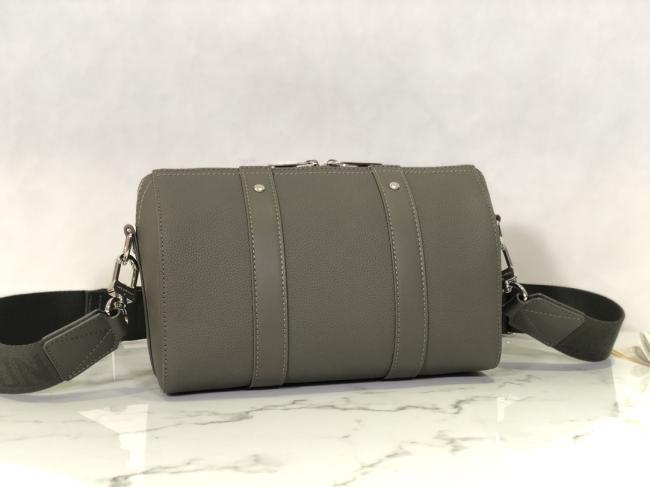 LV全皮旅行袋系列 CITY KEEPALL 手袋 LV Aerogram 墨绿色