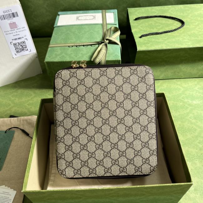 Gucci GG 7266 中号方包，GG Supreme系列高端旅行款式