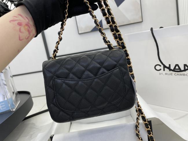 CHANEL Classic Flap 鱼子酱小牛皮包01115