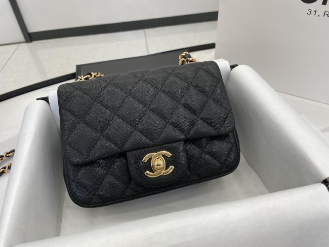 CHANEL Classic Flap 鱼子酱小牛皮包01115