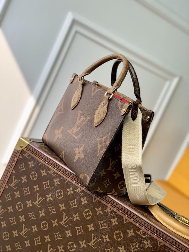 LV OnTheGo小号手袋 Monogram和Monogram Reverse帆布 路易威登新款