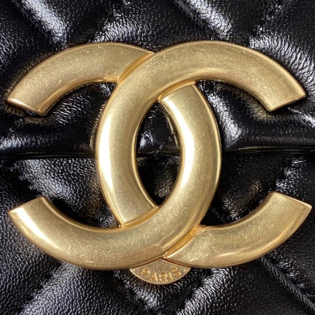 CHANEL 23P AS3854隐藏款 复古黑金大logo手拿包