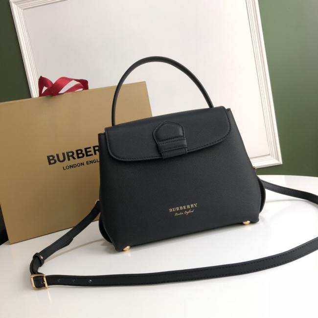 Burberry柔美风格全粒纹牛皮托特包