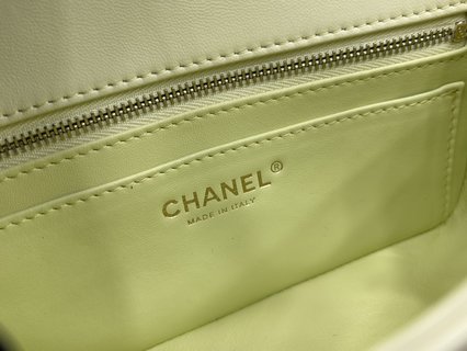 香奈儿 Chanel 23S新款山茶调节扣CF，百搭实用设计