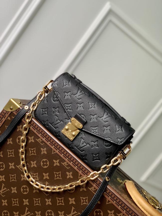 Louis Vuitton Pochette Met Monogram Empreinte 手提包