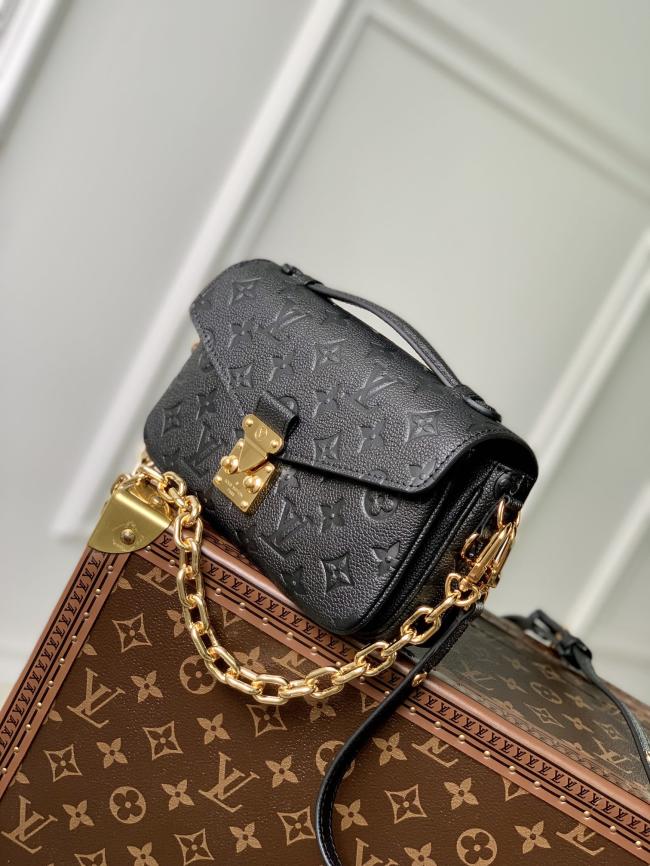 Louis Vuitton Pochette Met Monogram Empreinte 手提包