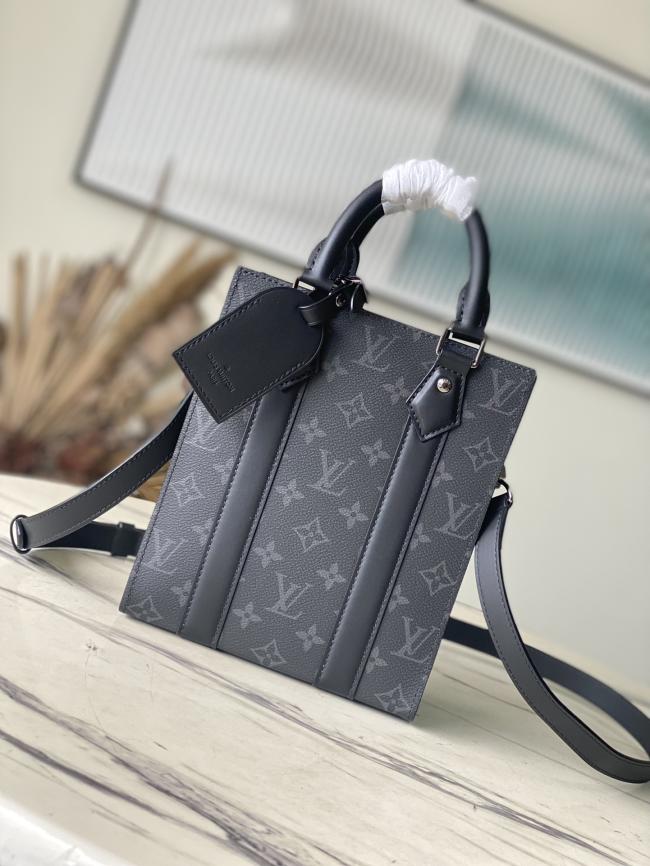 LV M46453 黑花 Monogram Eclipse 迷你男包