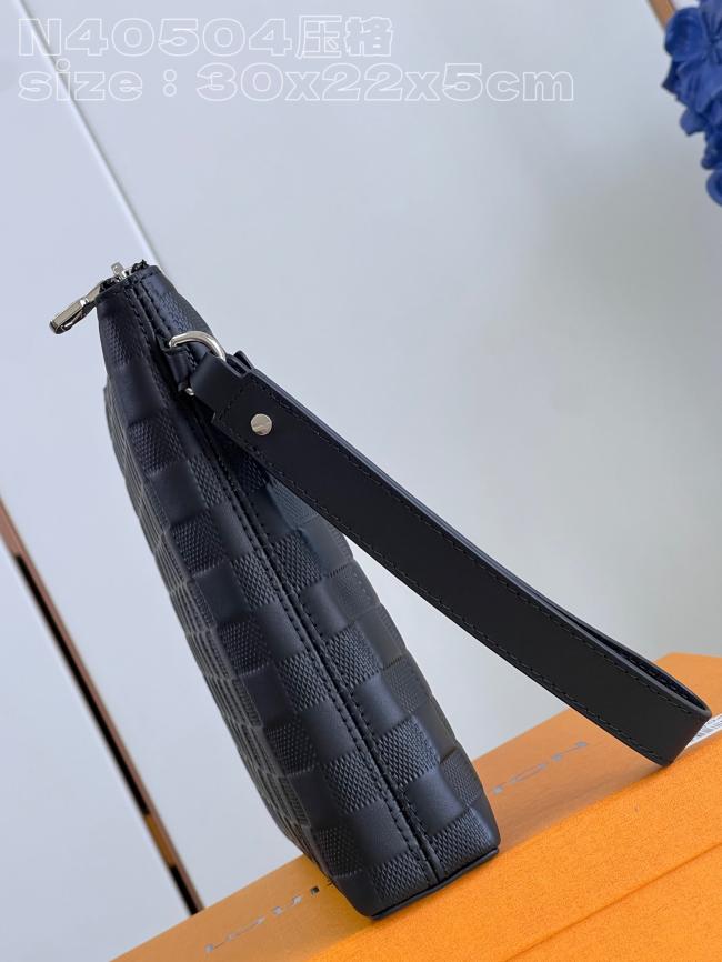 Louis Vuitton N40504 Takeoff Damier Infini 皮革手拿包，适合正式场合